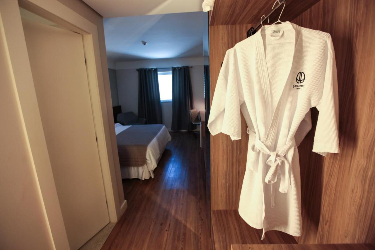 Delmond Hotel กูยาบา ภายนอก รูปภาพ