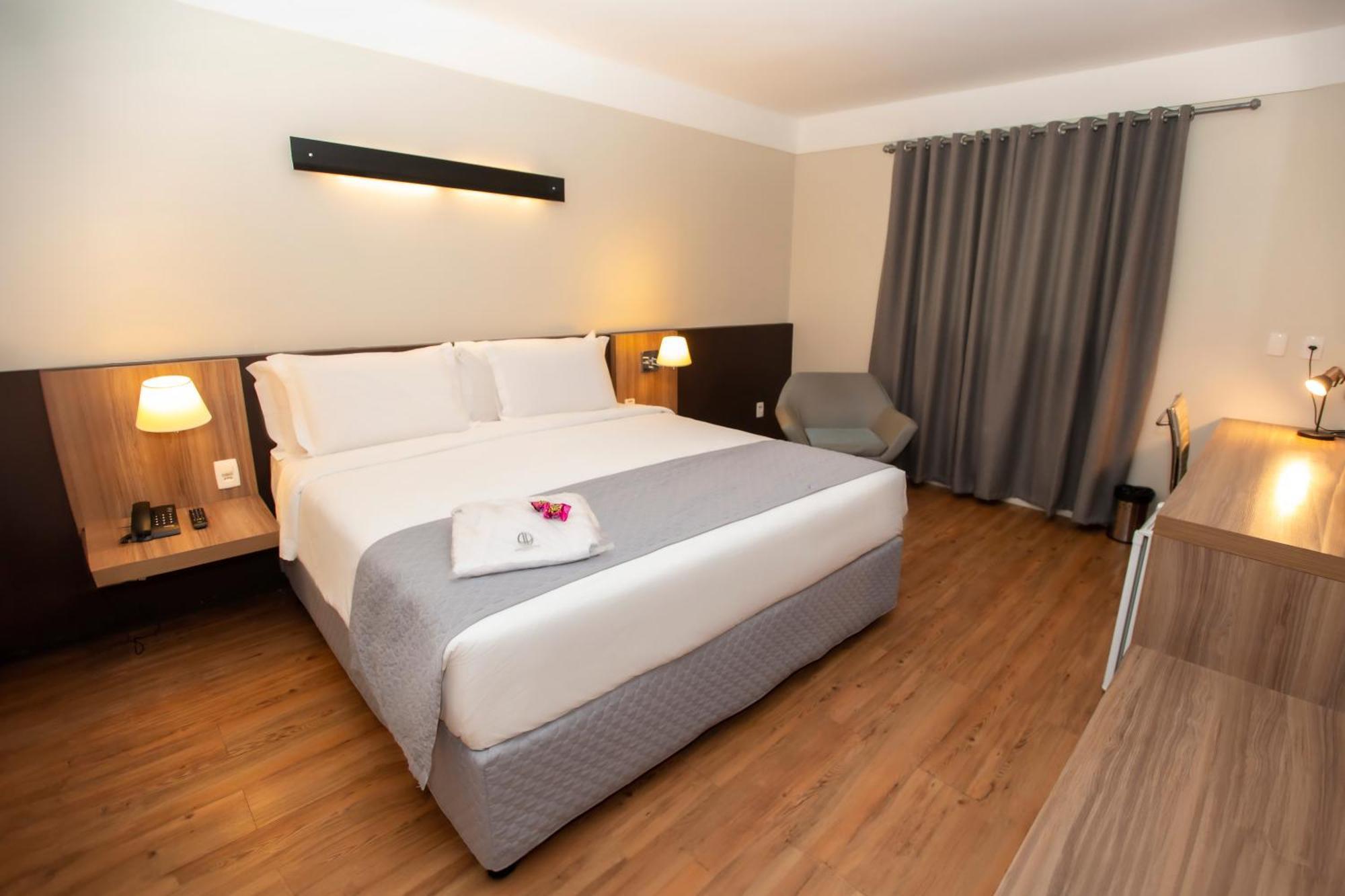 Delmond Hotel กูยาบา ภายนอก รูปภาพ
