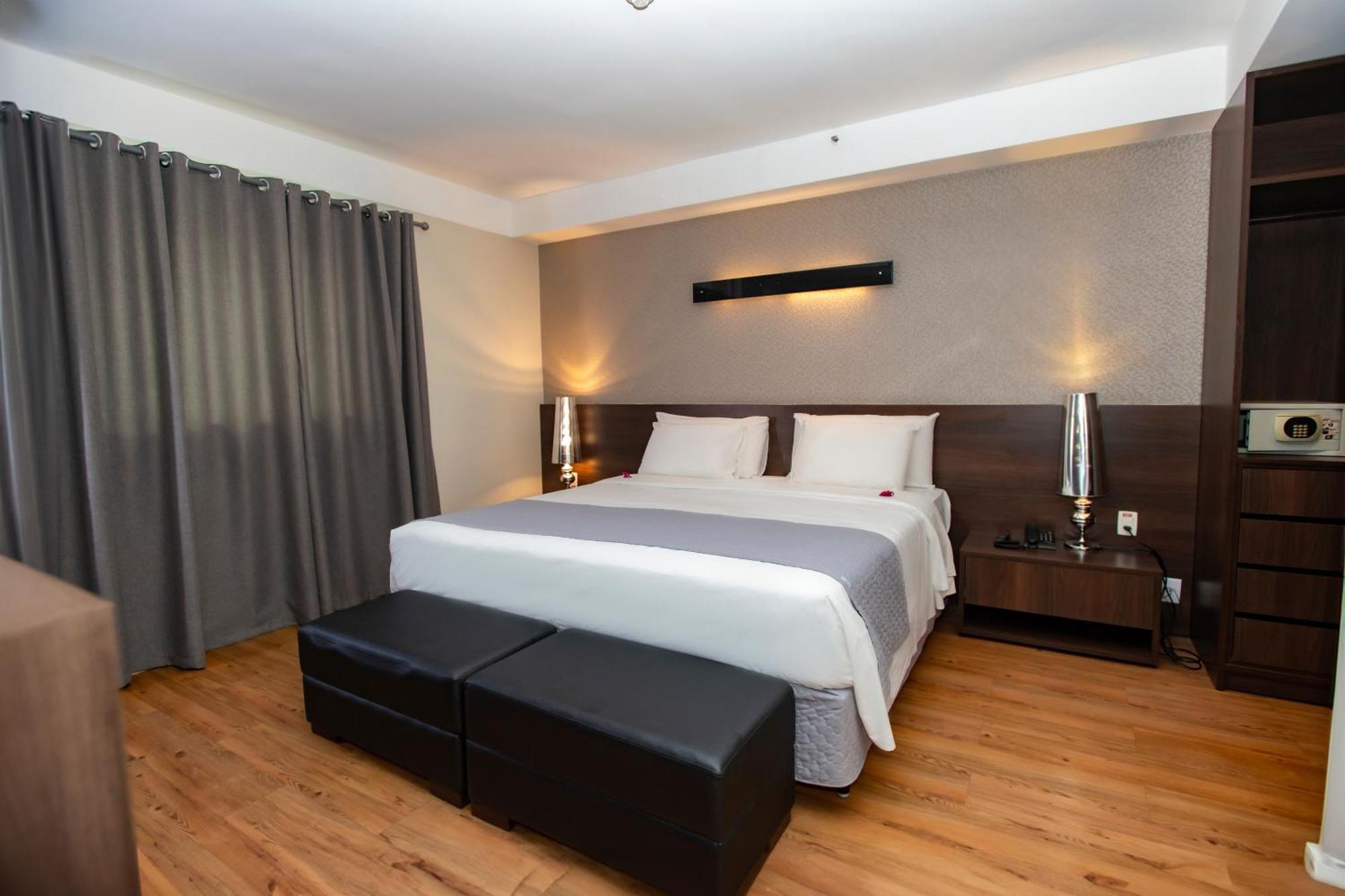 Delmond Hotel กูยาบา ภายนอก รูปภาพ